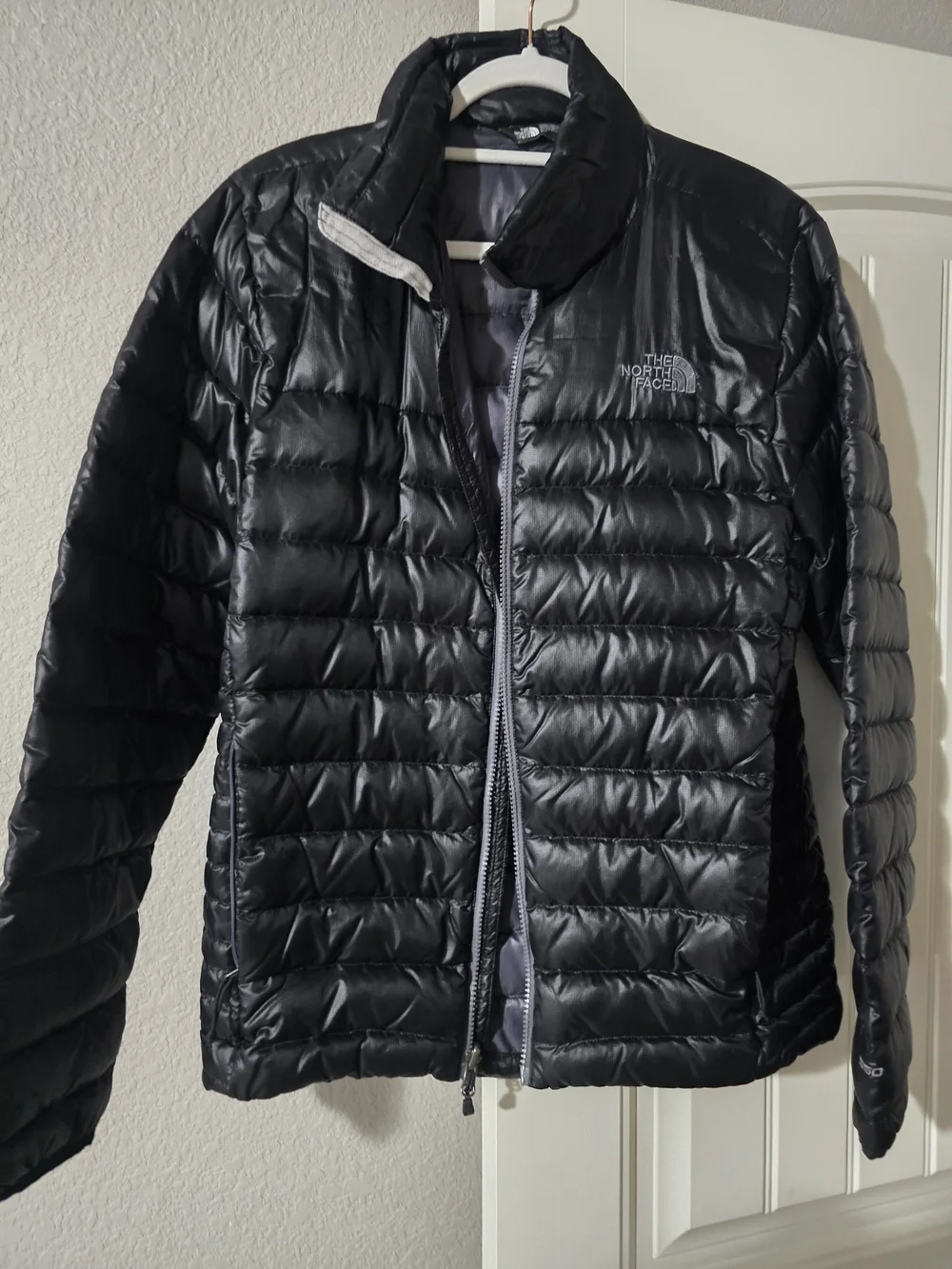 The North Face Men's Black Quilted Puffer Jacket